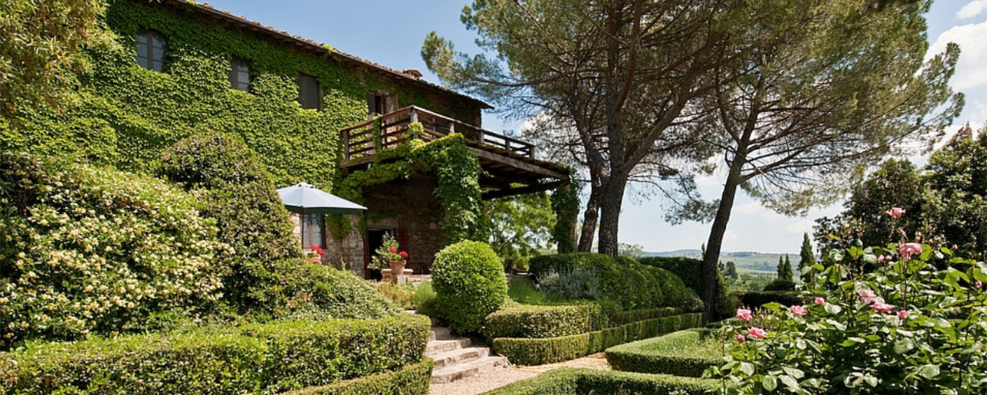 A comfortable country mansion in prime location right in the heart of the Chianti