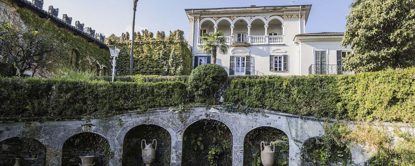 Unique in town villa with historic garden and splendid views