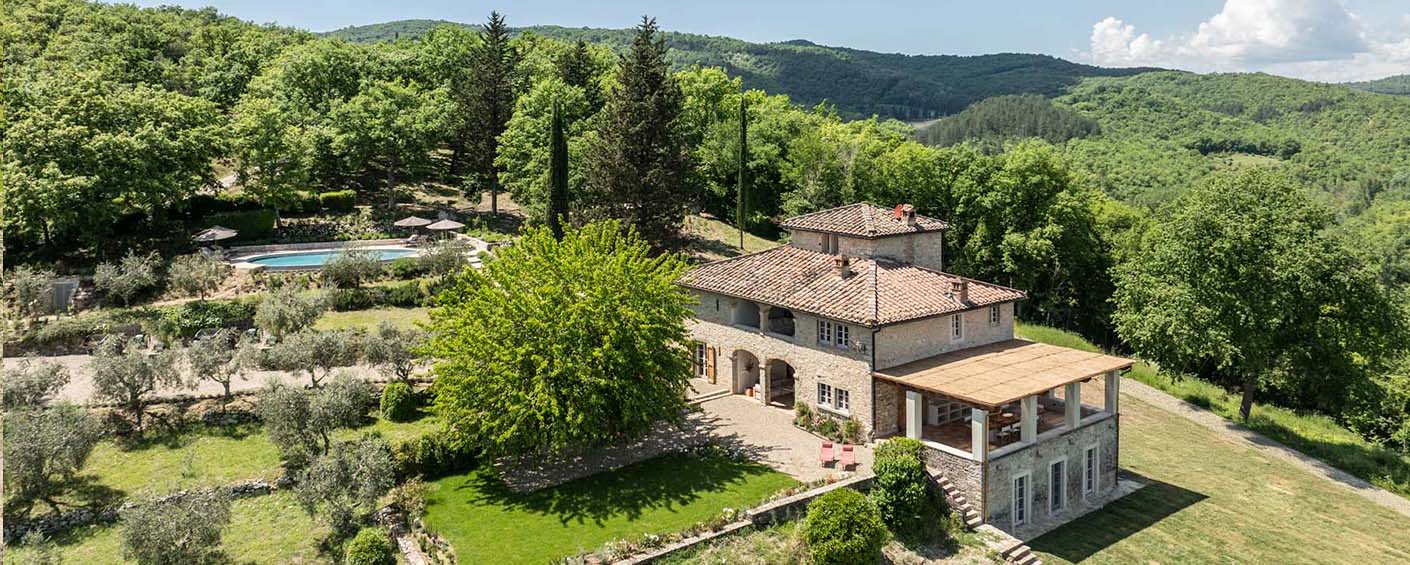 A spacious, modernly restored farmhouse in beautiful Chiantishire