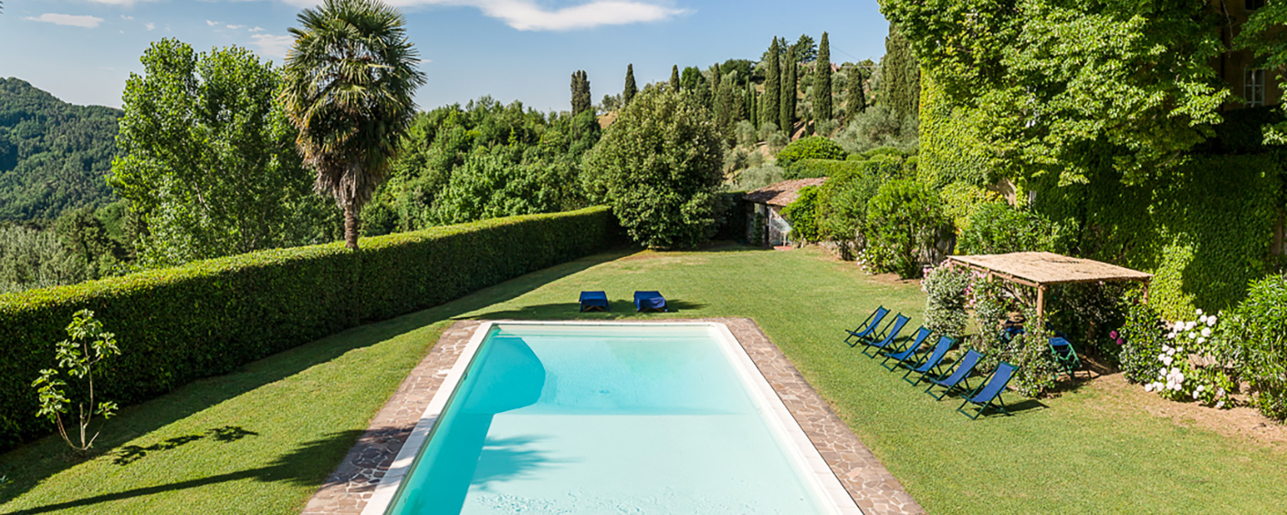 Historic villa set high in the hills around Lucca with breath-taking panoramic views 