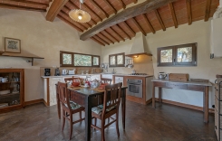 Castelrotto cottage kitchen 1.jpg